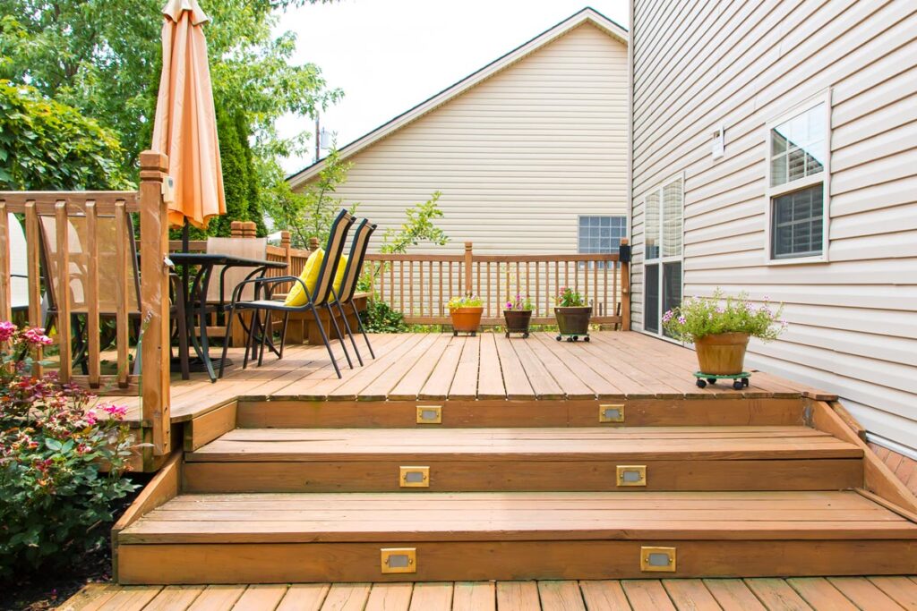 Deck staining in Richmond VA